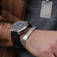 french y placa naval hombre